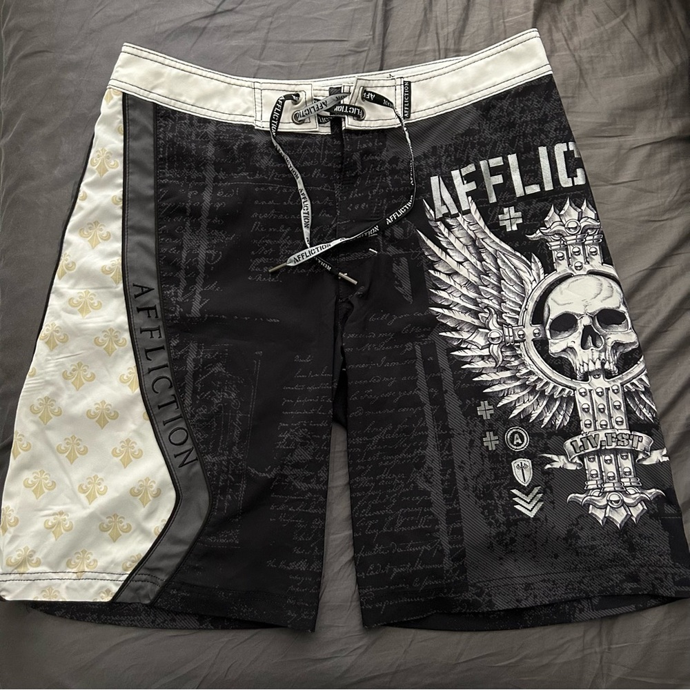Affliction Board Shorts Size 33